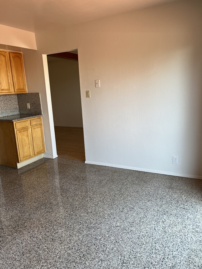 Kitchen - 3942 Crofton Way