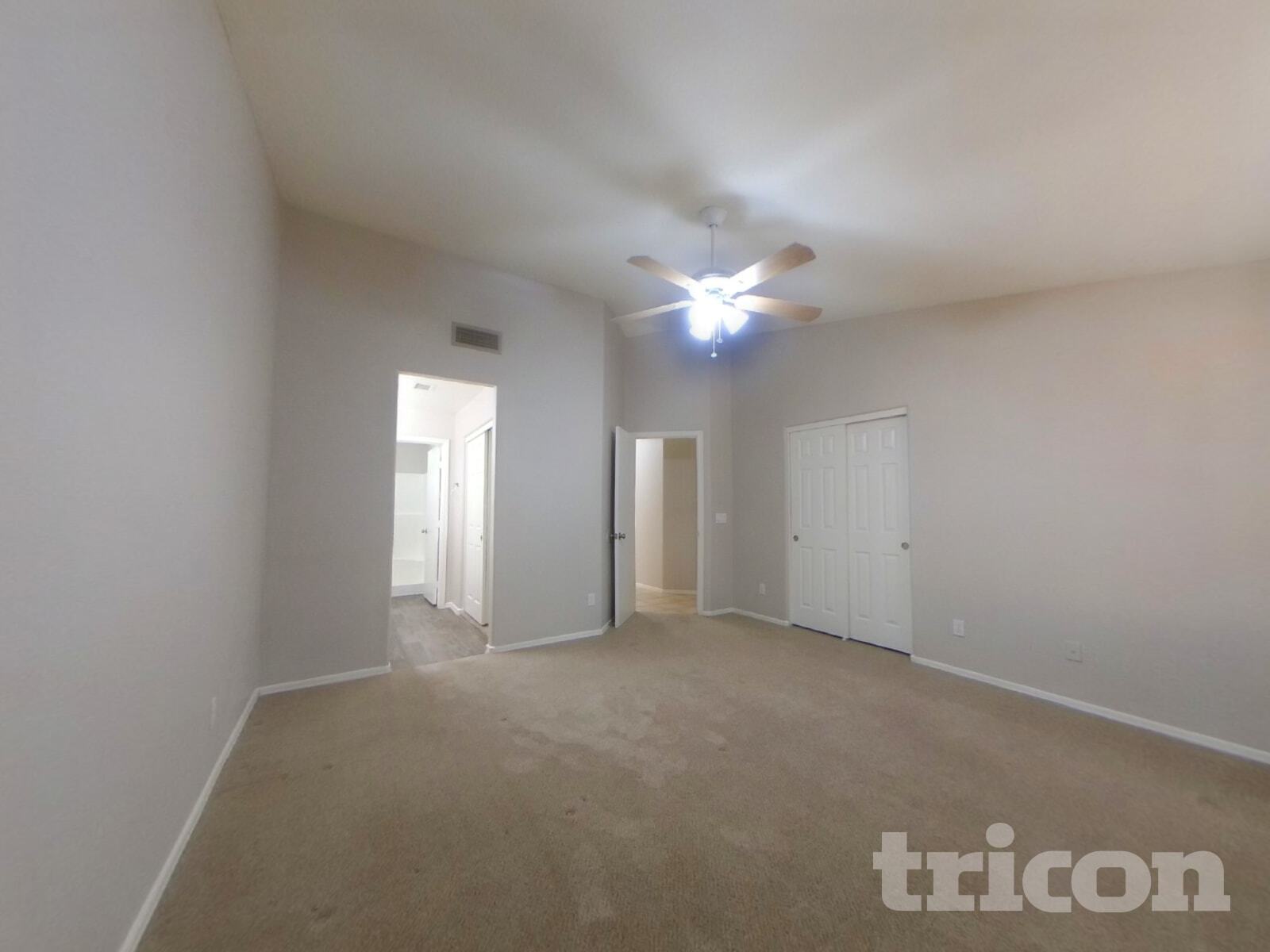 Building Photo - 10853 W Sands Dr