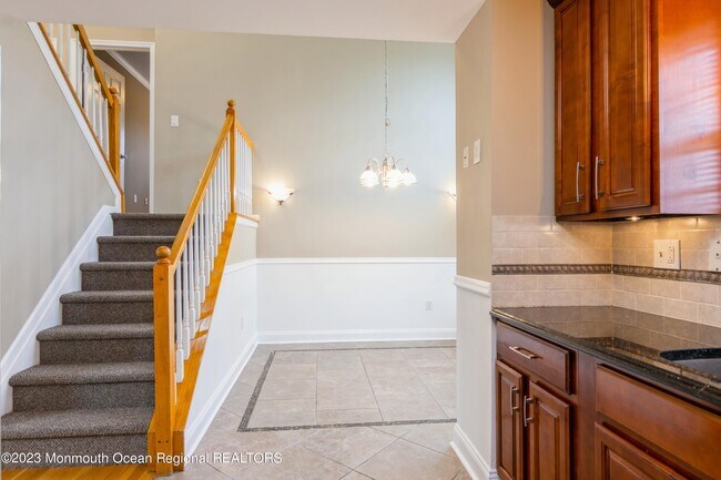 Building Photo - 34 Chimney Ct