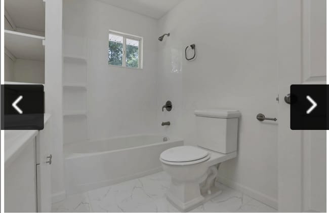 Building Photo - 2040 Margaret Ave