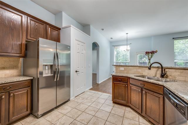Building Photo - 1617 Redwood Dr