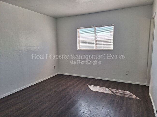 Building Photo - 3059 W Acapulco Ln