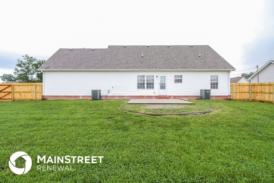Building Photo - 111 Centerrock Dr