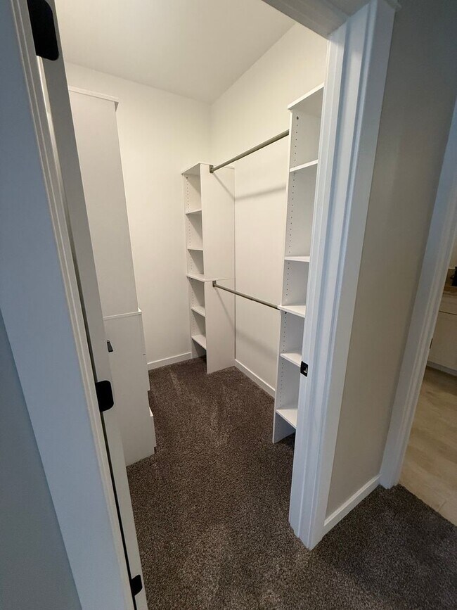 Building Photo - 3 Bedroom, 3 Bathroom - Shippensburg, PA!