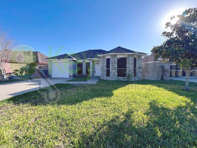 Building Photo - Beautiful 4B/2B Home in Pharr