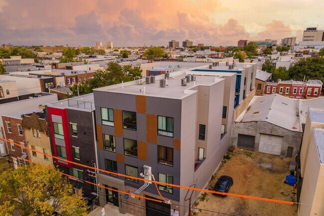 Building Photo - 1841 N Gratz St