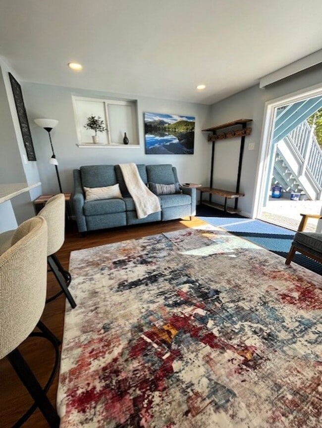 Building Photo - Winter Seasonal Rental- Summit Yacht Club 37
