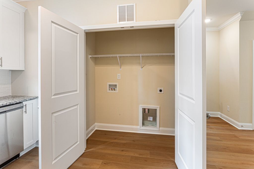 Building Photo - 1620 MacIntosh Drive, Unit 1620
