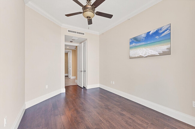 Building Photo - 130 Riviera Dunes Way