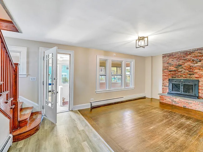 Building Photo - Charming 3-bedroom rental home in Waterbury