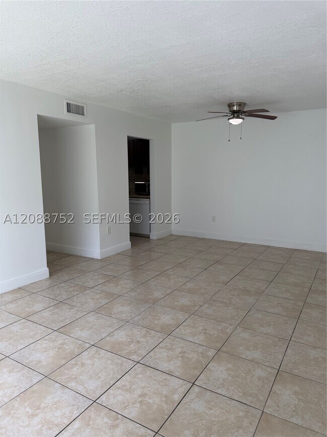 Building Photo - 7425 SW 152nd Ave