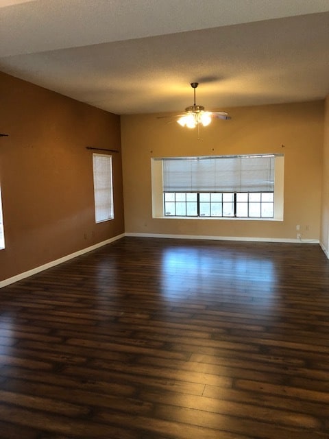 Building Photo - 10402 N 54th Dr