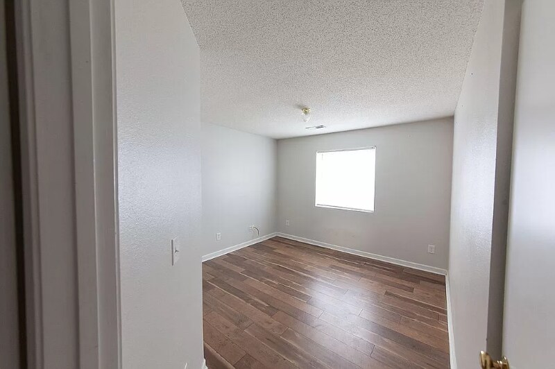 Building Photo - 3905 Shepway Loop