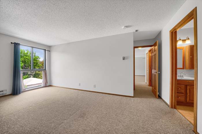 Building Photo - 925 30th Ave S