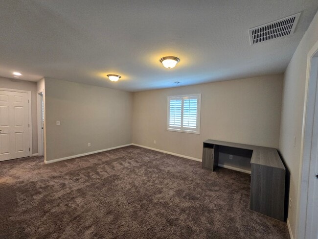 Building Photo - Corner Lot in Southwest Las Vegas
