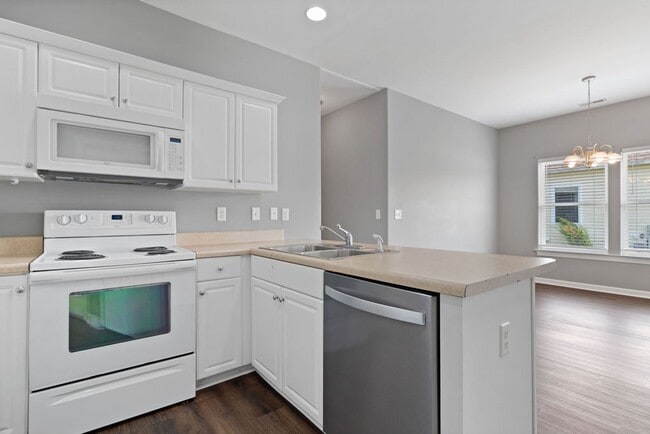 Building Photo - 211/213 Lloyd Street