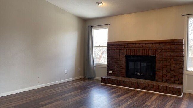 Building Photo - Great Home in Greeley