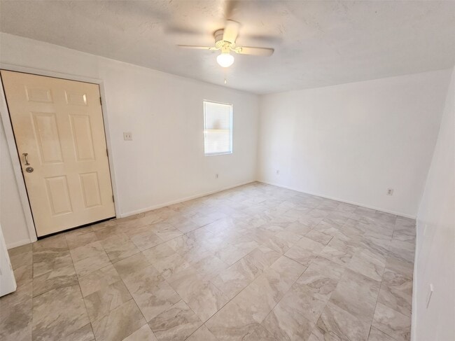 Building Photo - 3440 Texas Ave