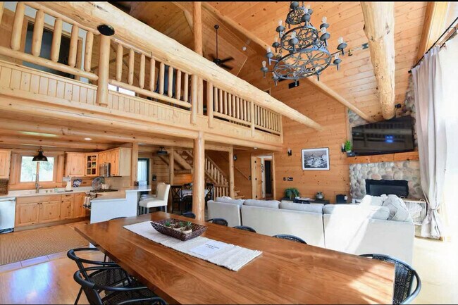 Building Photo - S3925 County Hwy BD