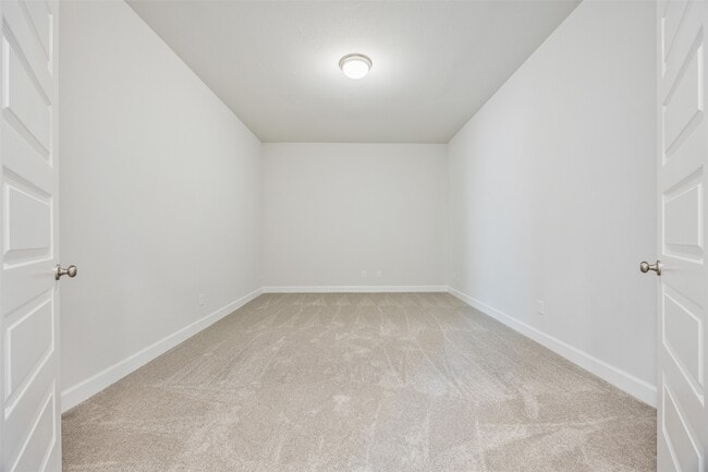 Building Photo - 26310 Meadow Bliss Wy