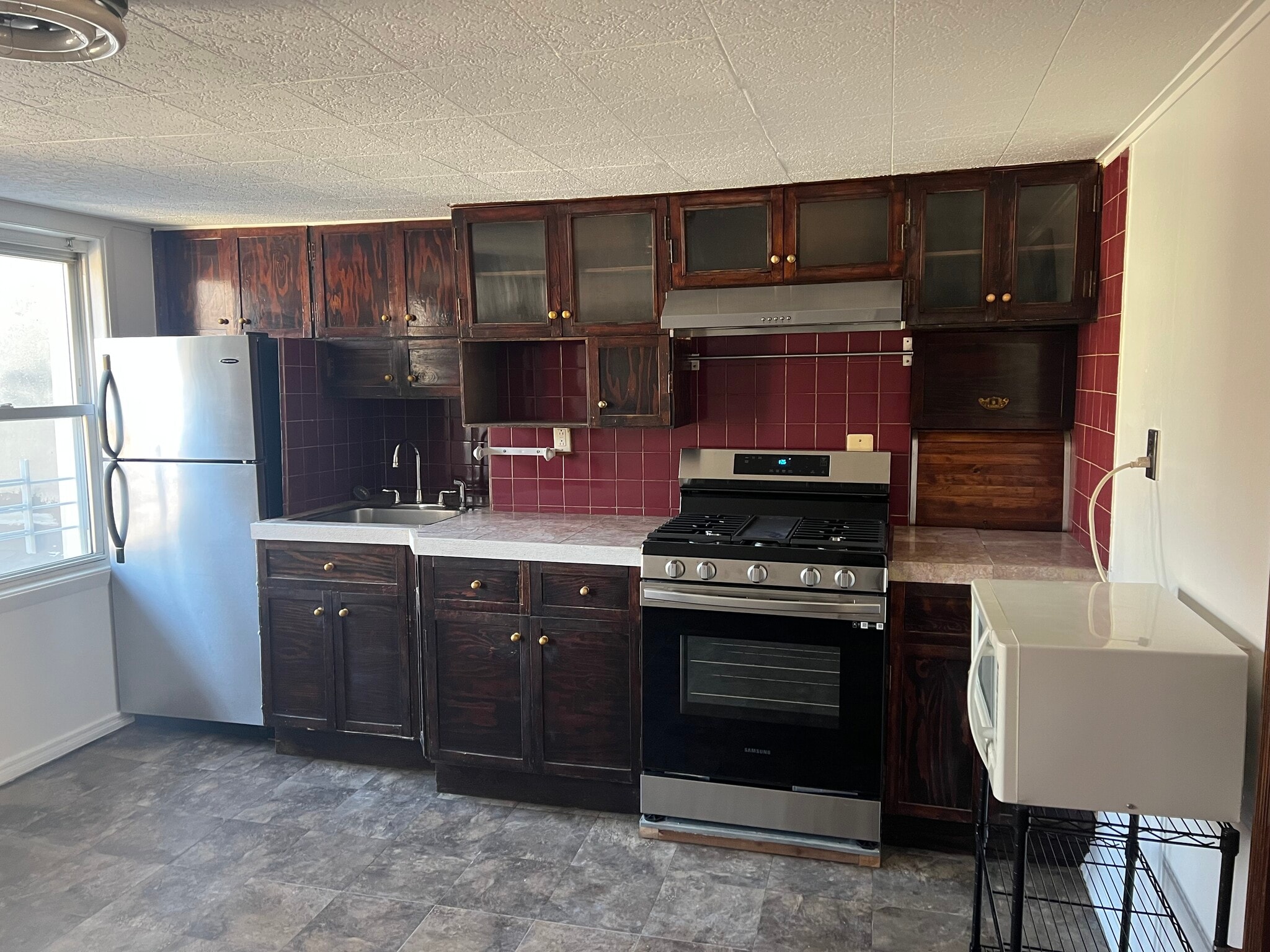 Building Photo - 60 St Pauls Ave