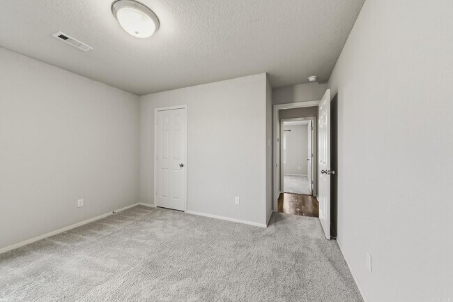 Building Photo - 26 Dunnaway Dr