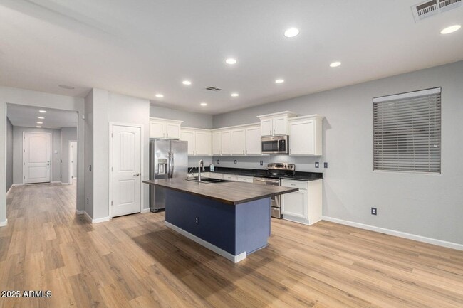 Building Photo - 4674 S Twinleaf Dr