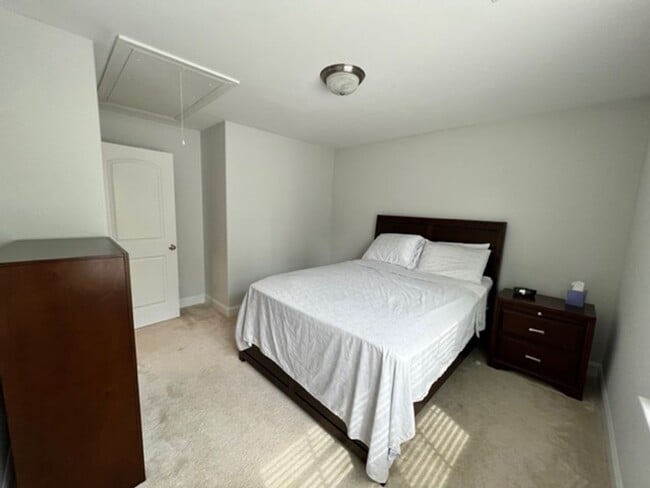 Building Photo - Jonestown Road Area