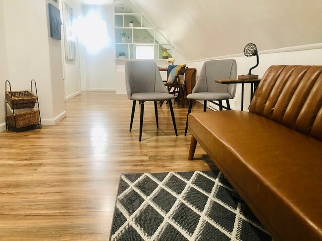 Building Photo - Brooklawn