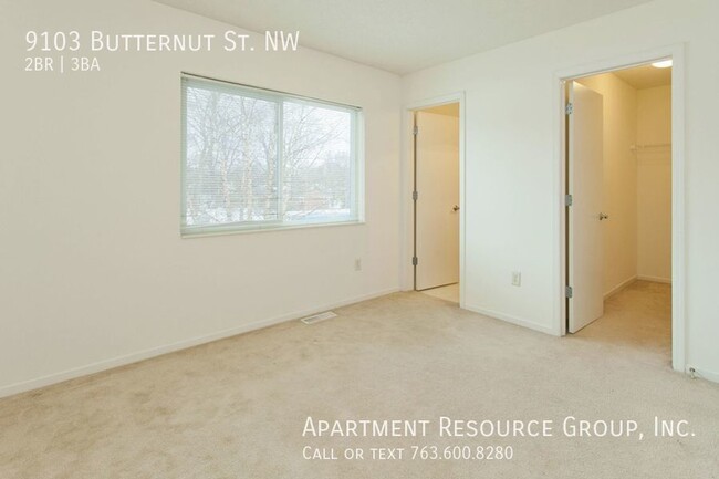 Building Photo - Spacious 2bed/2.5bath townhome for rent at...