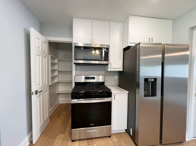 Building Photo - SEE IT NOW: Fully Renovated 4-Bedroom Ranc...