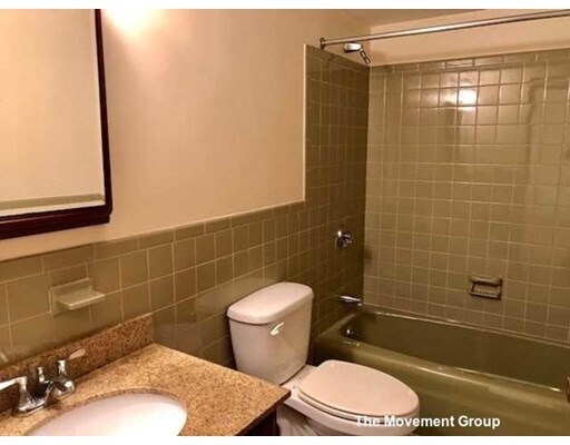 Building Photo - 288 Main St