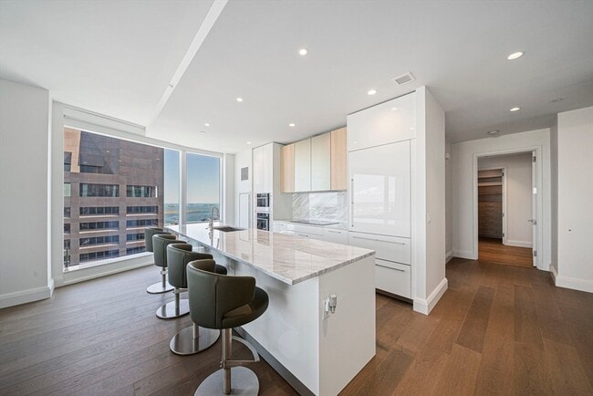 Building Photo - 240 Devonshire St