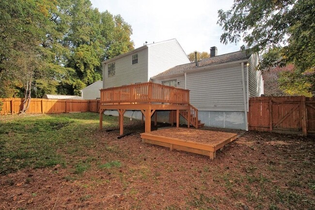 Building Photo - 210 Arborfield Way