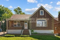 Building Photo - 8028 Wynwood Dr
