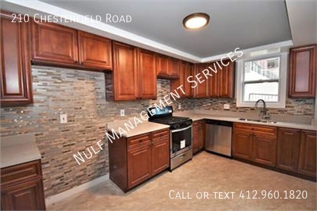 Building Photo - 210 Chesterfield Rd