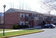 Building Photo - Bolivar Court Apartments