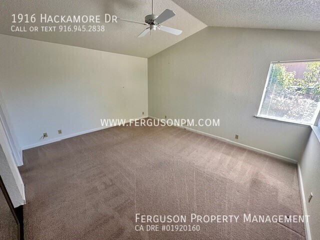 Building Photo - 1916 Hackamore Dr