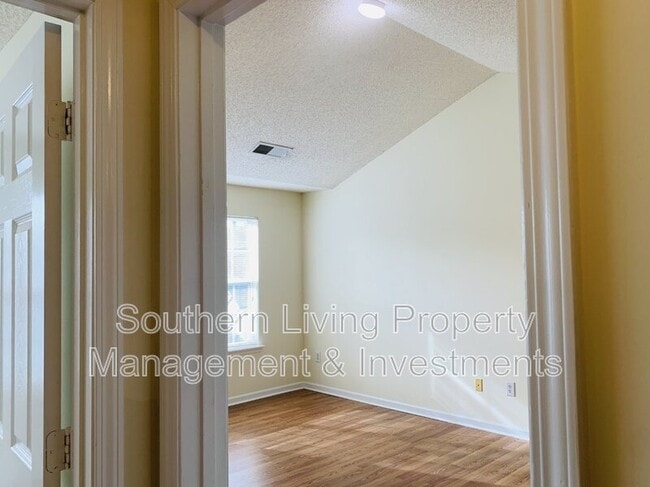 Building Photo - 9436 Elizabeth Townes Ln