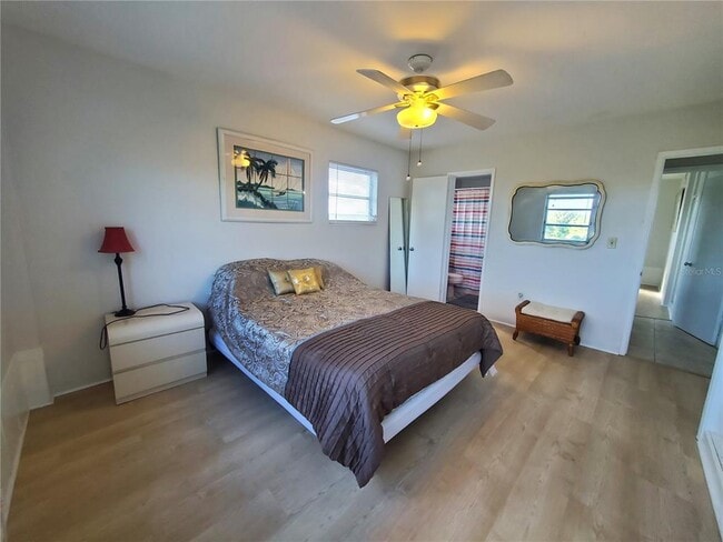 Building Photo - 200 N Betty Ln