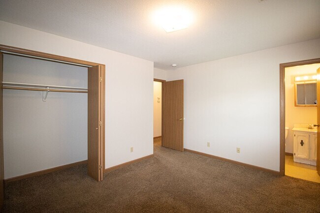 Building Photo - 3613 Greeley Dr