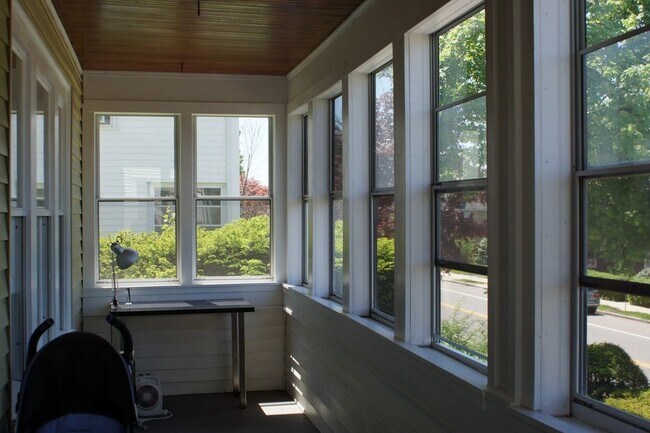 Building Photo - 343 Washington St