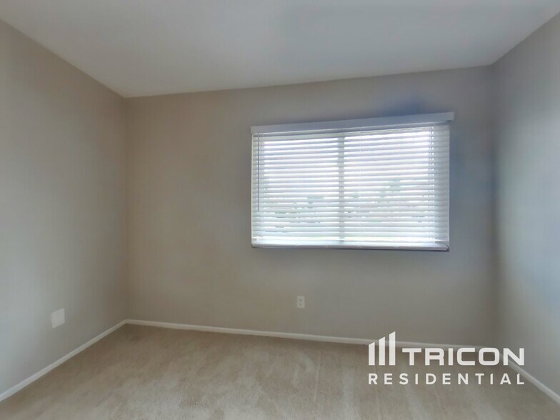 Building Photo - 14316 Cholla Dr