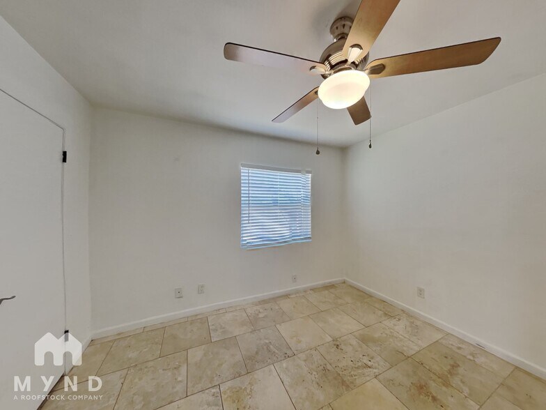 Building Photo - 6639 E Camino Santo