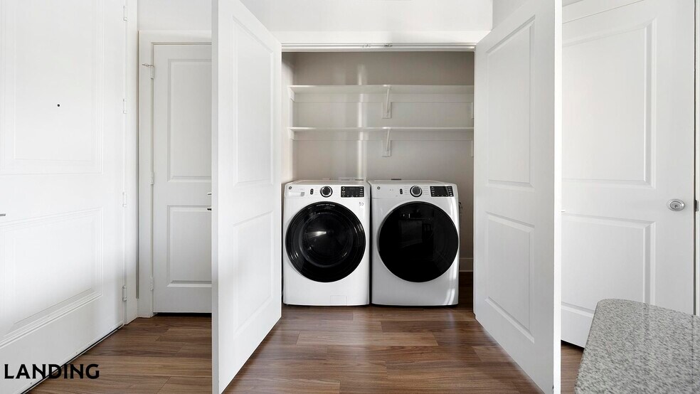 Building Photo - 701 Rahling Rd