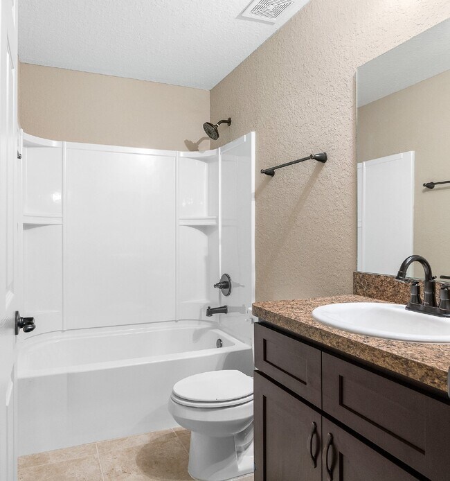Building Photo - Beautiful Brand new 3 Bd/2 bath Home in Ma...