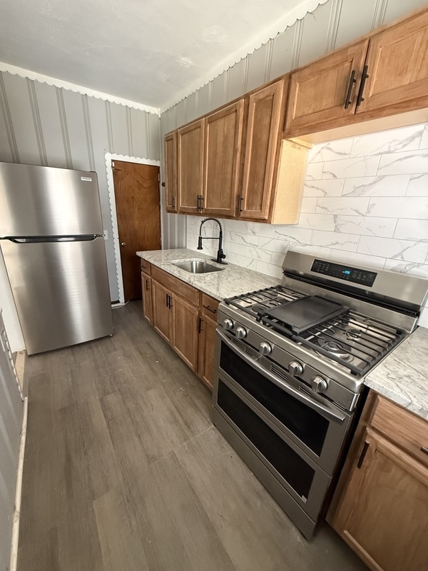 Building Photo - 5623 Ridgewood St