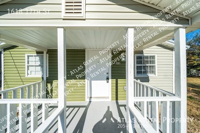 Building Photo - 1618 17th St