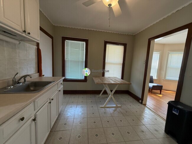 Building Photo - 53 Litchfield St