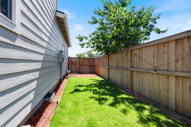 Building Photo - Beautiful 3-Bed, 3-Bath Home in Reeds Cros...